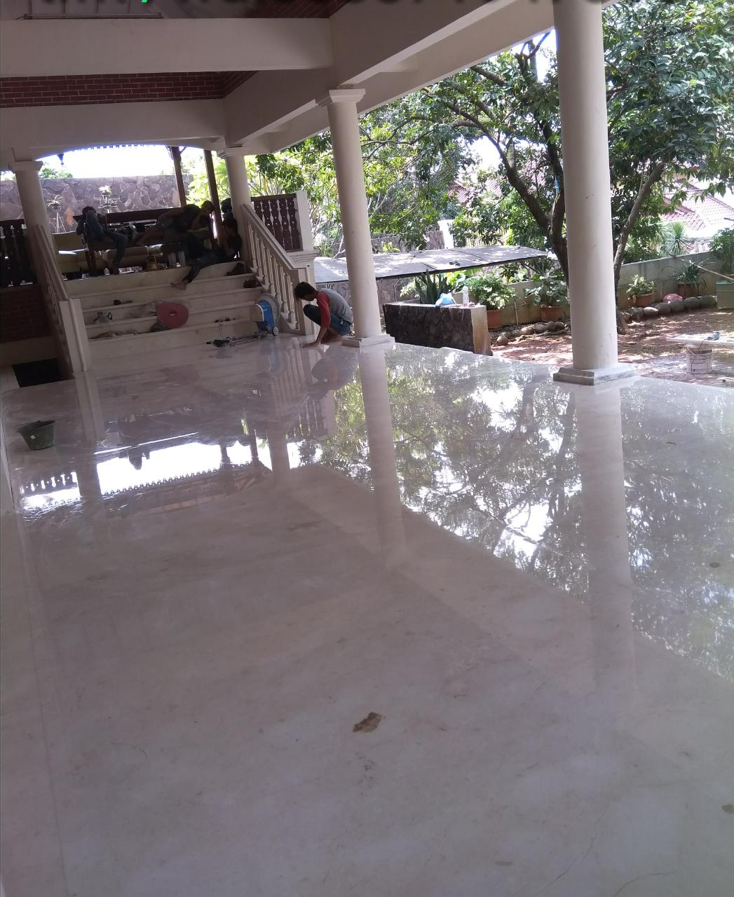 SPESIALIS PASANG POLES LANTAI MARMER GRANIT QUADRA