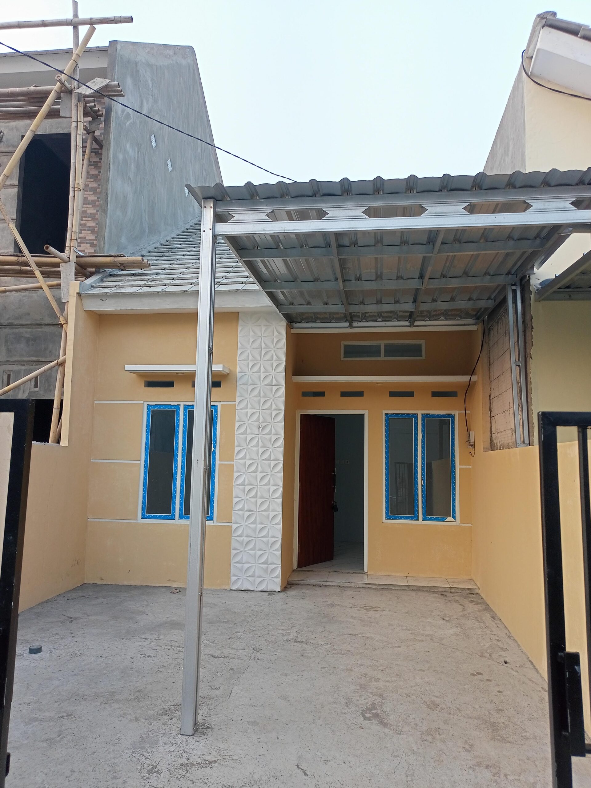 sewa rumah strategis