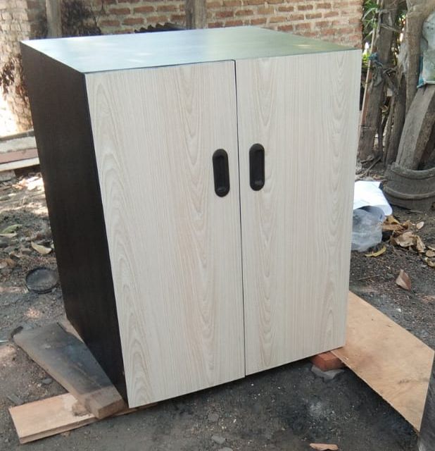 Mengerjakan Lemari Pakaian, Lemari Dokumen atau Lemari lain