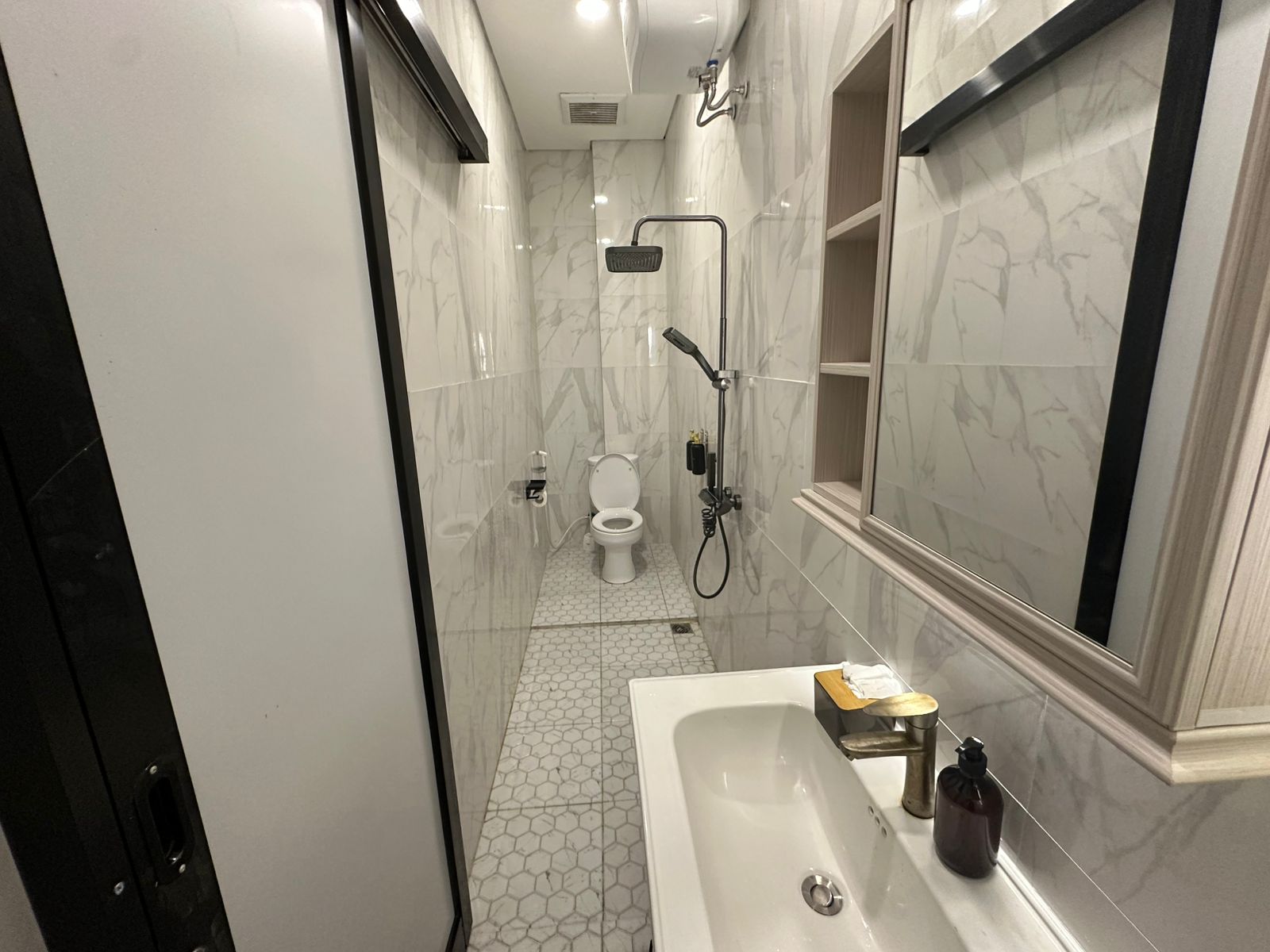 KOST DAN VILLA DI KUTA BADUNG BALI