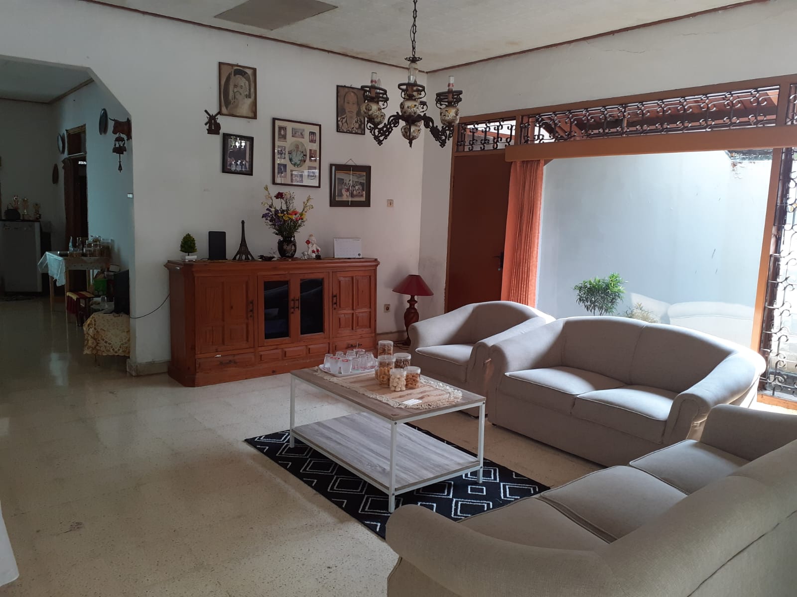 Jual Rumah Gratis 3 Toko dekat Tol JORR