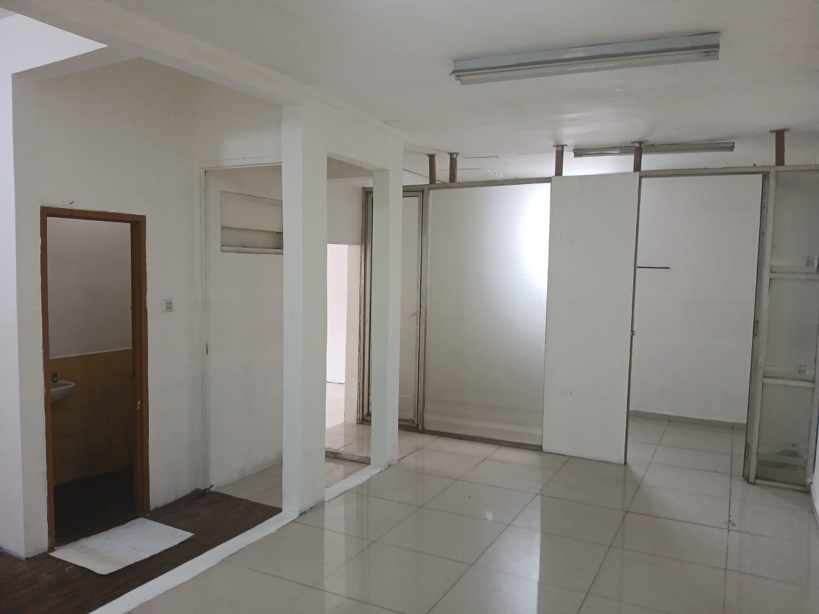 DISEWAKAN KANTOR DI JATI ASIH – BEKASI
