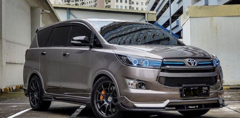 Rental mobil dan supir