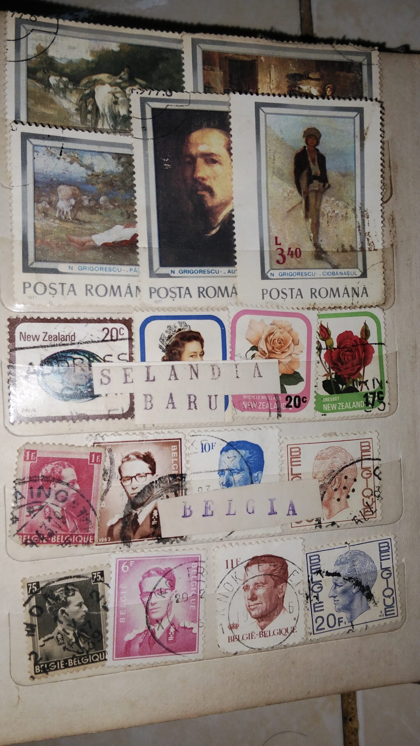 Jual koleksi prangko di Surabaya