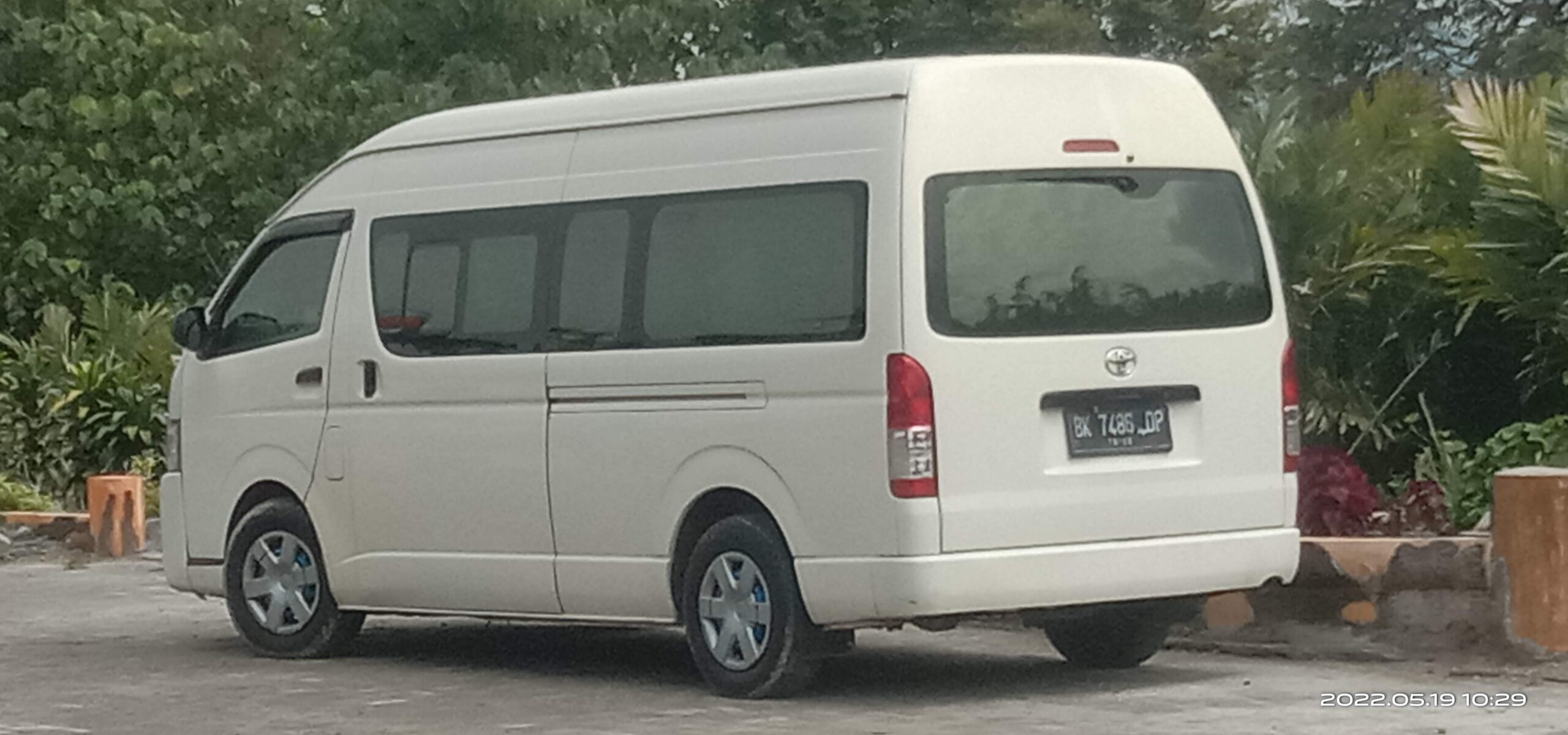 SEWA MOBIL HIACE MEDAN