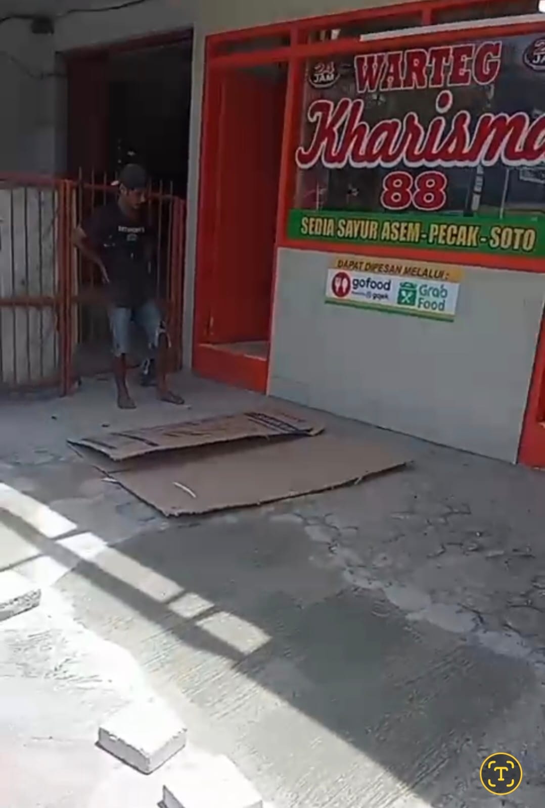 DIJUAL RUKO DENGAN USAHA WARTEG