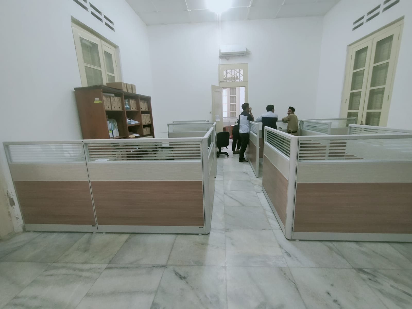 meja kantor partisi /workstation/kubikel kantor