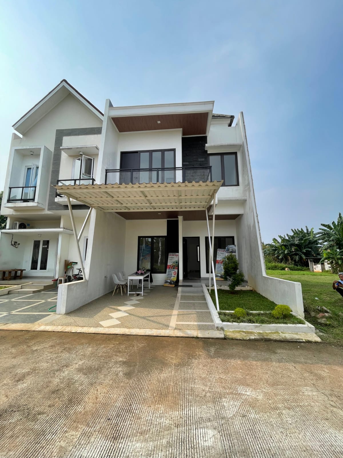 rumah dua lantai siap huni di dekat citra grand cibubur